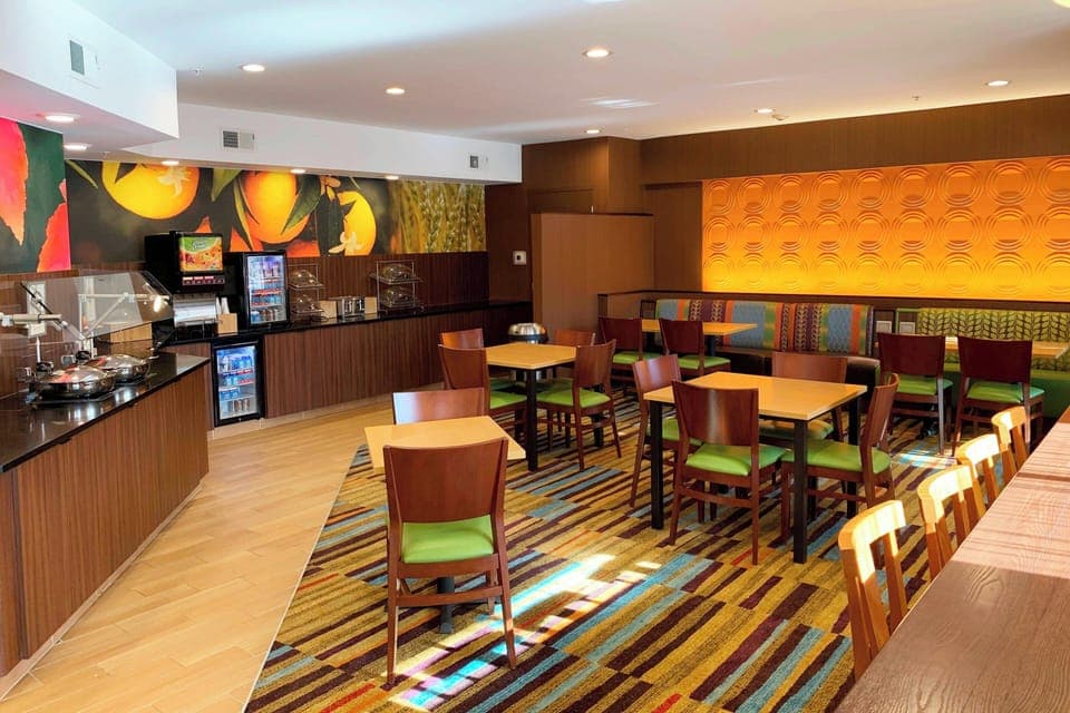 Free daily buffet breakfast