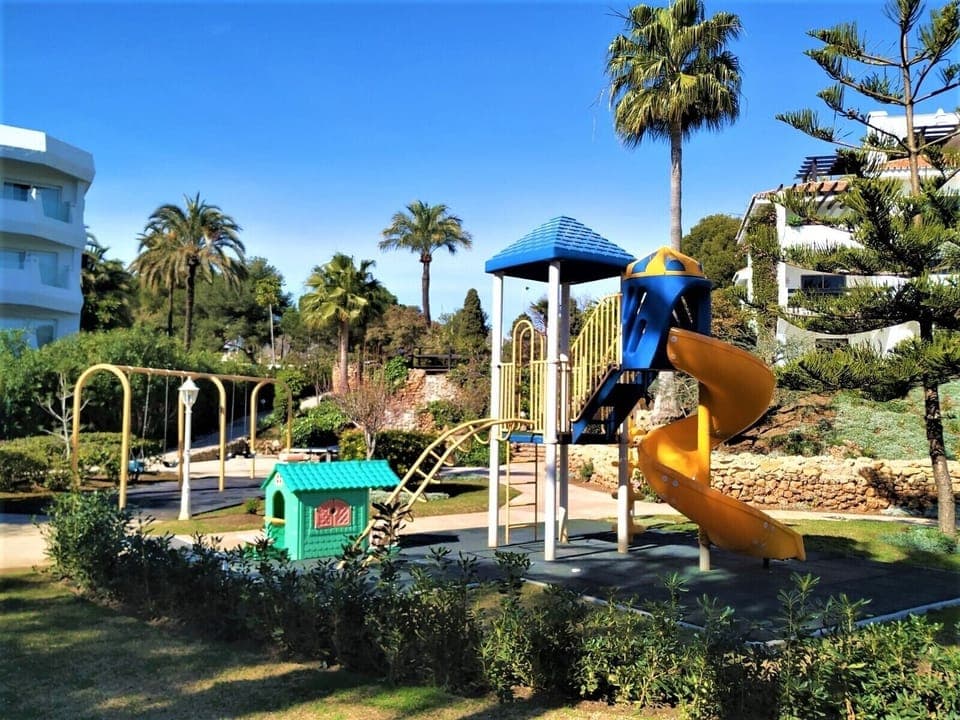Children's play area - outdoor