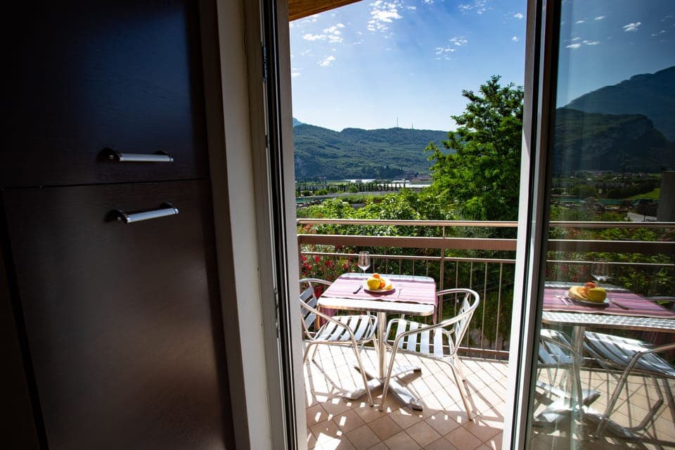 Apartment, 2 Bedrooms, Balcony, Mountain View | Property grounds