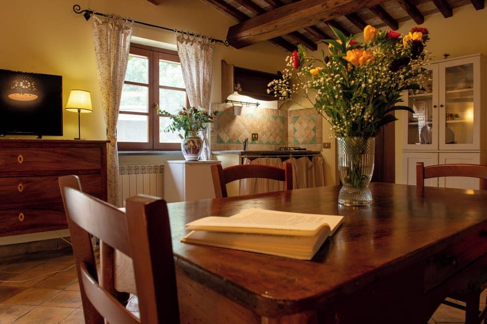 Chalet, 1 Bedroom | Private kitchenette | Electric kettle, highchair