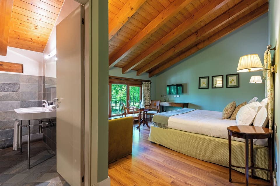 Premium bedding, desk, free WiFi, bed sheets