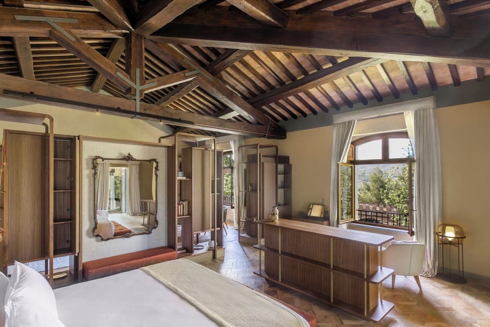 Signature Suite | Premium bedding, down comforters, minibar, in-room safe