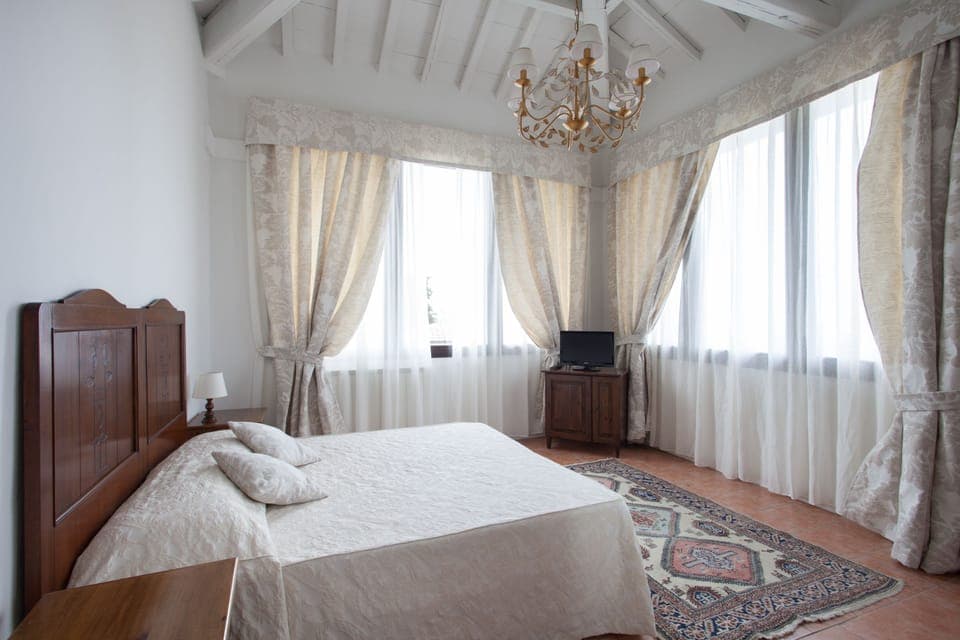 Standard Double or Twin Room, Private Bathroom | 1 bedroom, premium bedding, minibar, free cribs/infant beds