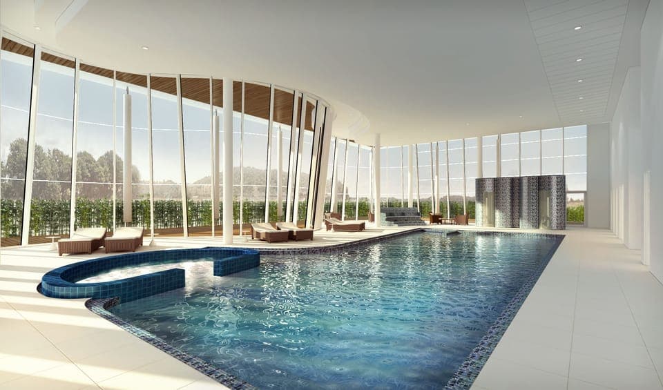 Indoor pool, sun loungers