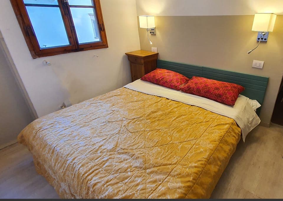 Comfort Double Room (Room 4) | In-room safe, free WiFi, bed sheets