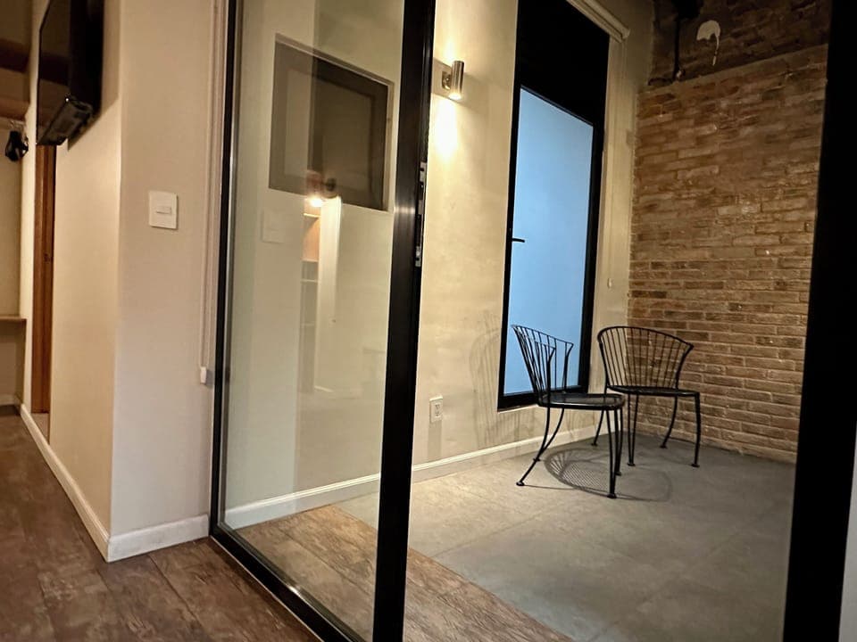 Elite Room, 1 Queen Bed | Terrace/patio