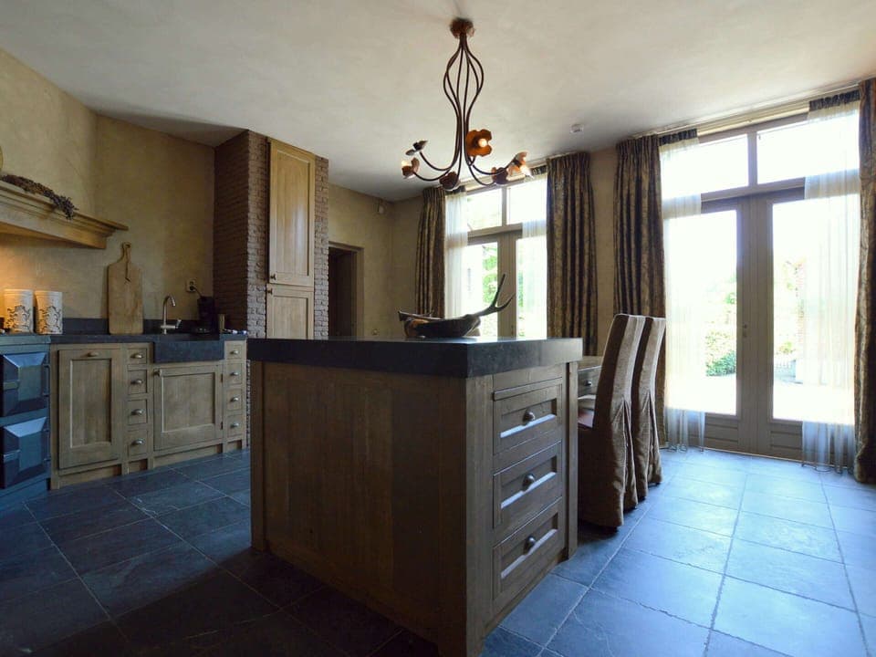 House | Private kitchen | Highchair