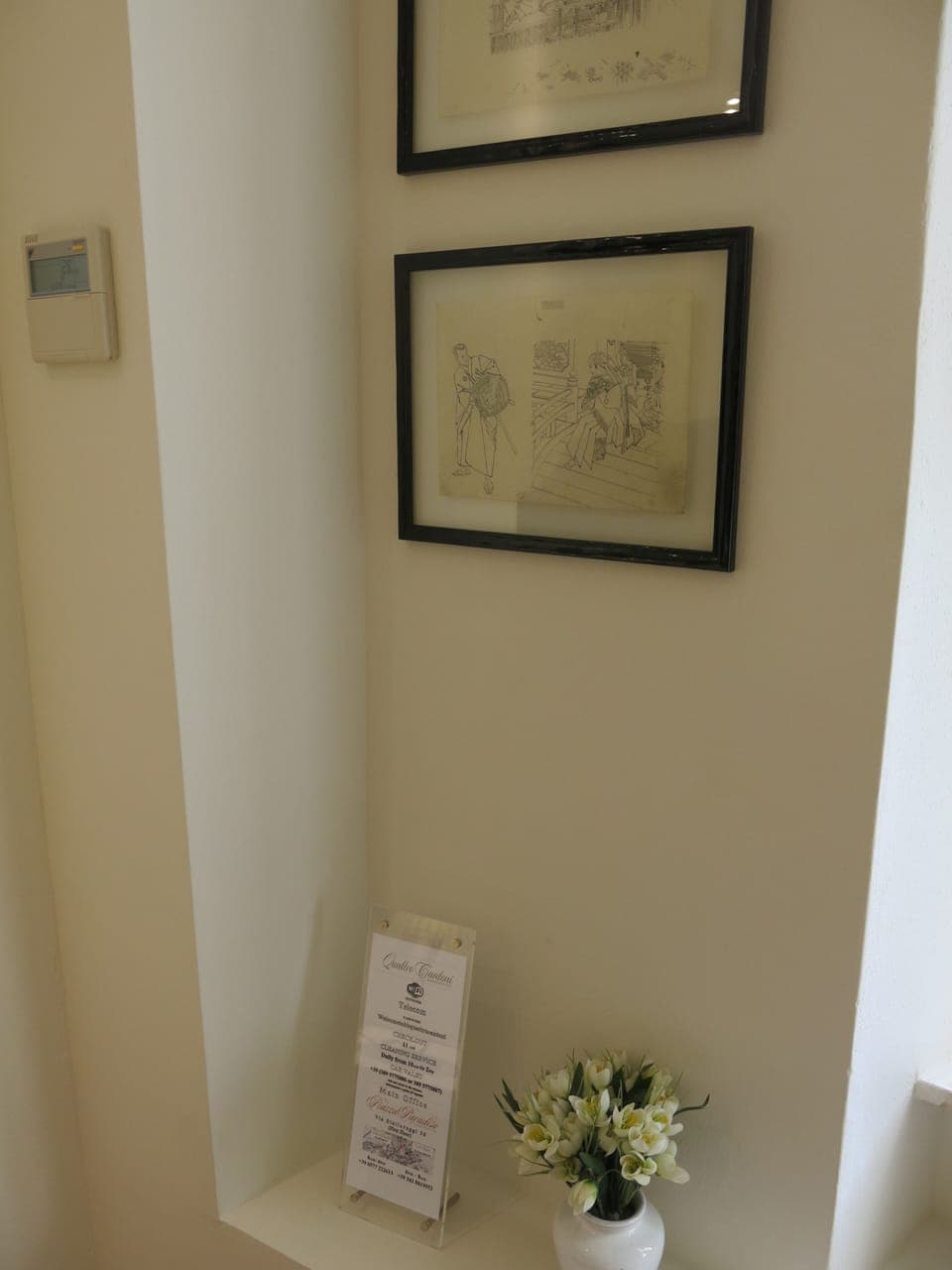 Deluxe Studio, 1 Bedroom | Down comforters, minibar, in-room safe, individually decorated