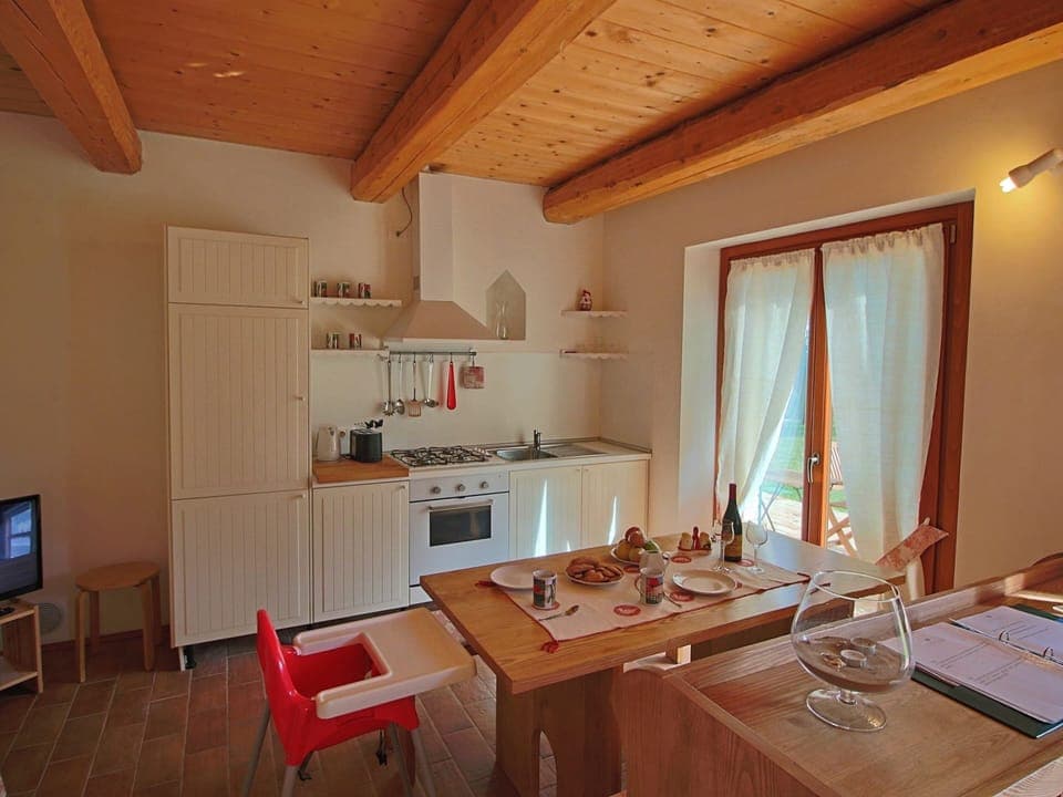 Cottage | Private kitchen | Highchair