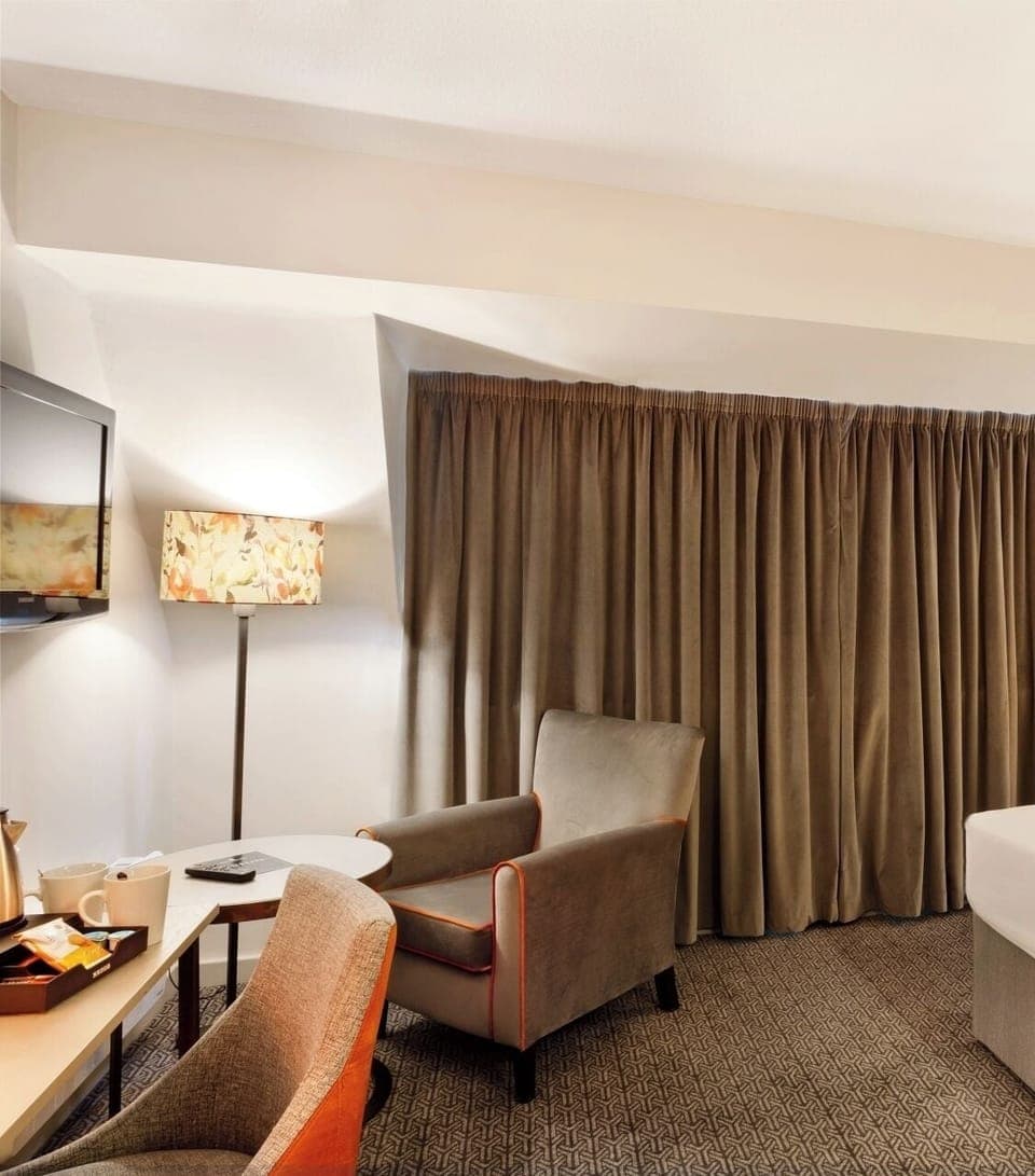 Classic Room, 1 Double Bed, Non Smoking | Premium bedding, desk, laptop workspace, blackout drapes