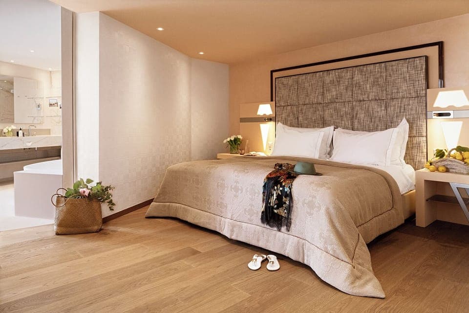 Junior Suite, Mountain View | Premium bedding, down comforters, minibar, in-room safe