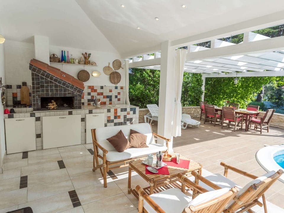 House | Dining