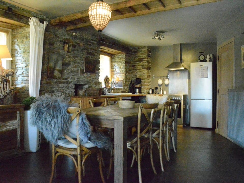 Cottage | Dining
