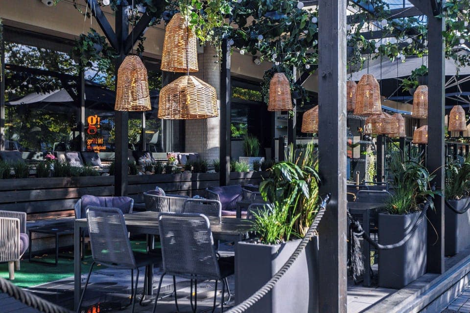 Dinner served, alfresco dining 