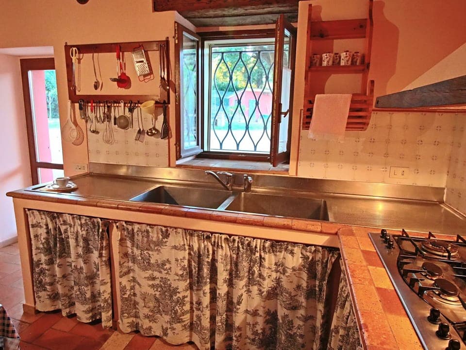 House | Private kitchen | Cookware/dishes/utensils