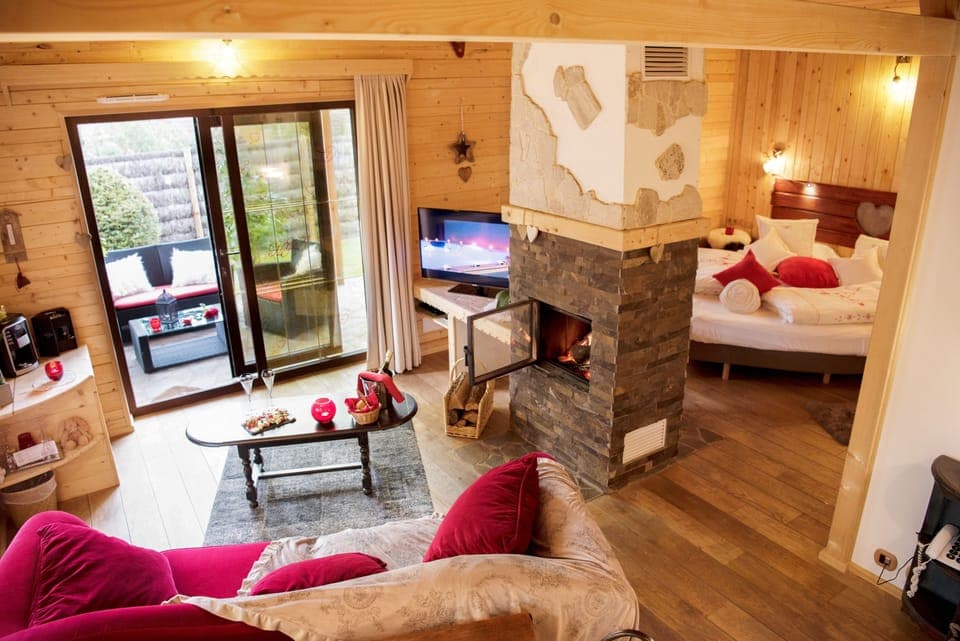 Chalet (Cupidon) | In-room safe, desk, soundproofing, free WiFi