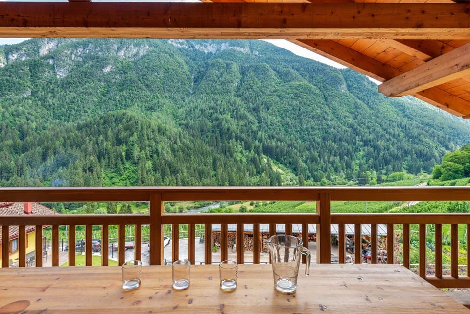 Apartment | Outdoor dining