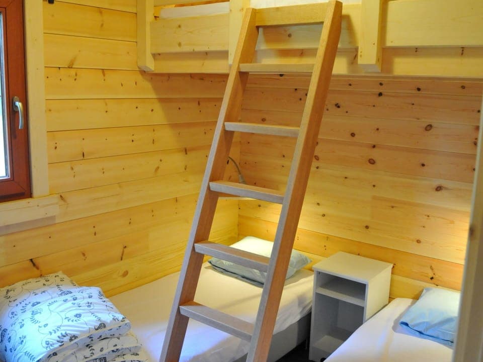 House | 3 bedrooms, individually furnished