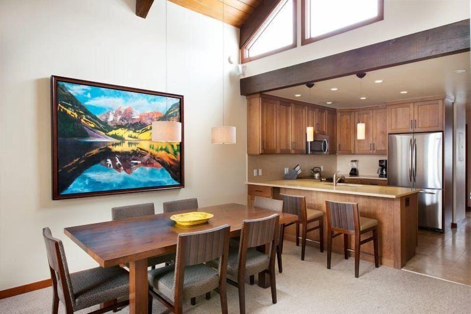 Room (Aspen Gant Silver 3) | Exterior