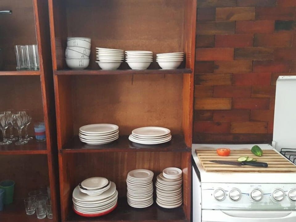 Shared fridge, microwave, cookware/dishes/utensils