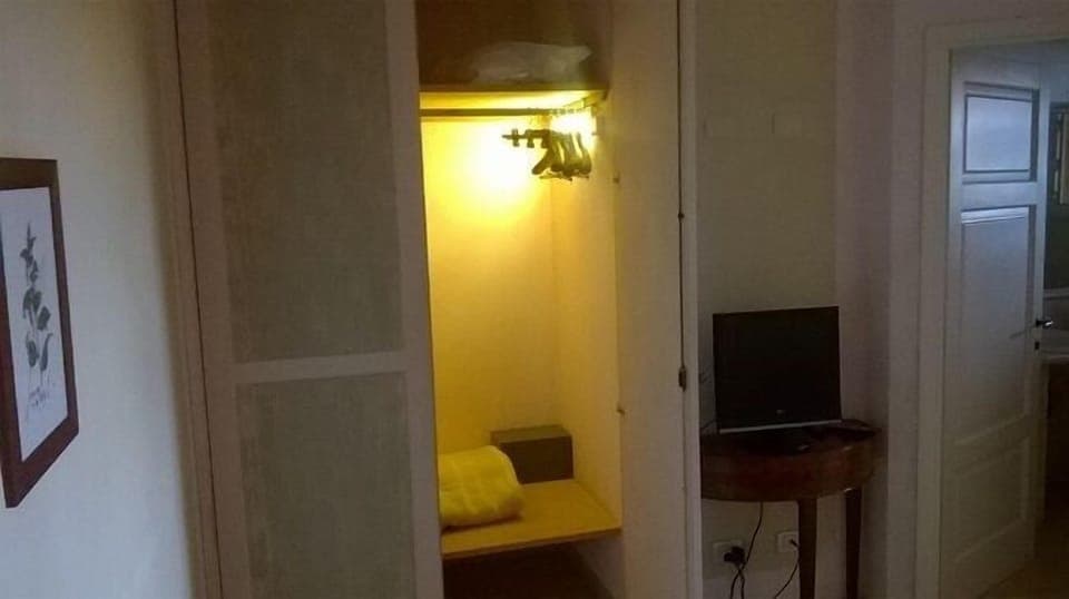 Egyptian cotton sheets, premium bedding, down comforters