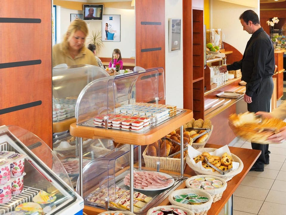 Daily buffet breakfast (EUR 10 per person)