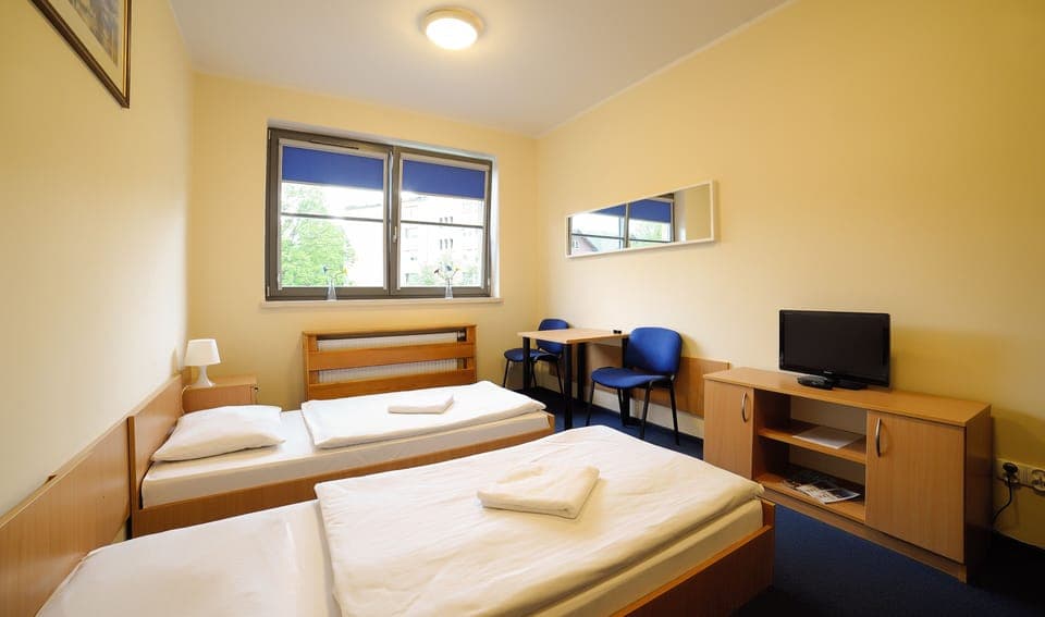 Double Room | Iron/ironing board, bed sheets