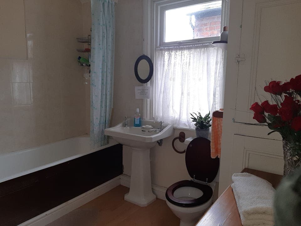 Basic Shared Dormitory, Women only | Bathroom | Free toiletries, towels, soap, shampoo