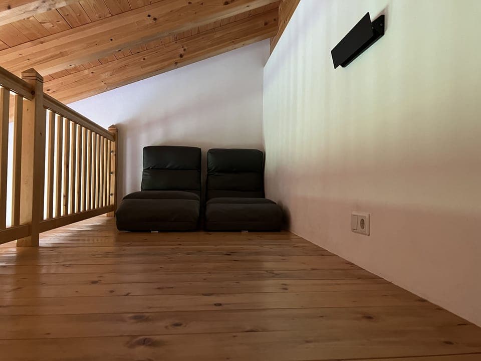 Apartment | Living room | Flat-screen TV, table tennis, heated floors