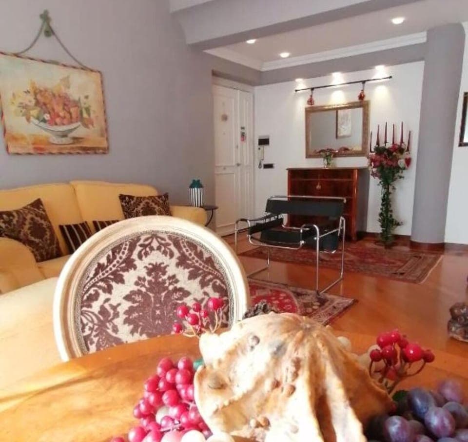 42-inch TV with digital channels, smart speakers