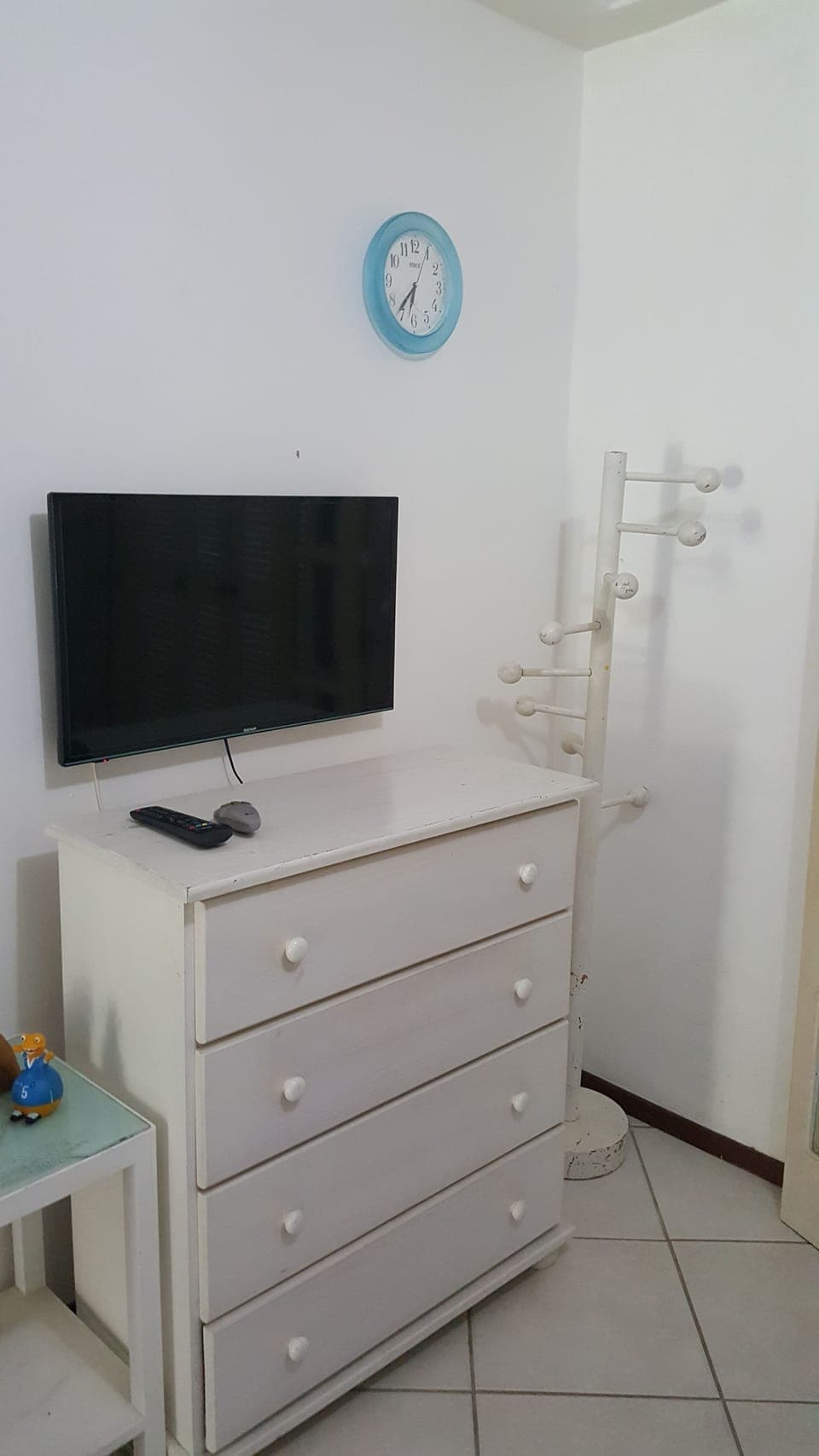 Basic Apartment (With no sheet and no bath towel) | 1 bedroom, desk