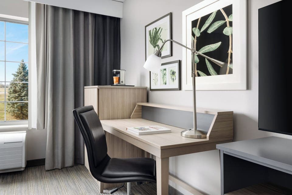 32-inch flat-screen TV with satellite channels, TV