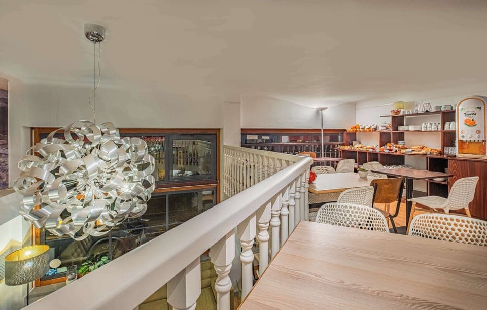 Daily buffet breakfast (EUR 14.5 per person)