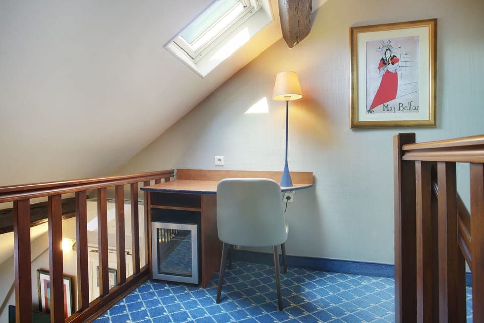 Duplex Room | In-room safe, desk, soundproofing, free WiFi