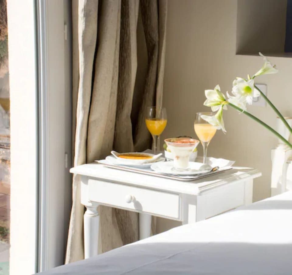 Superior Room, 1 Queen Bed, Terrace, Garden View | Premium bedding, in-room safe, desk, blackout drapes