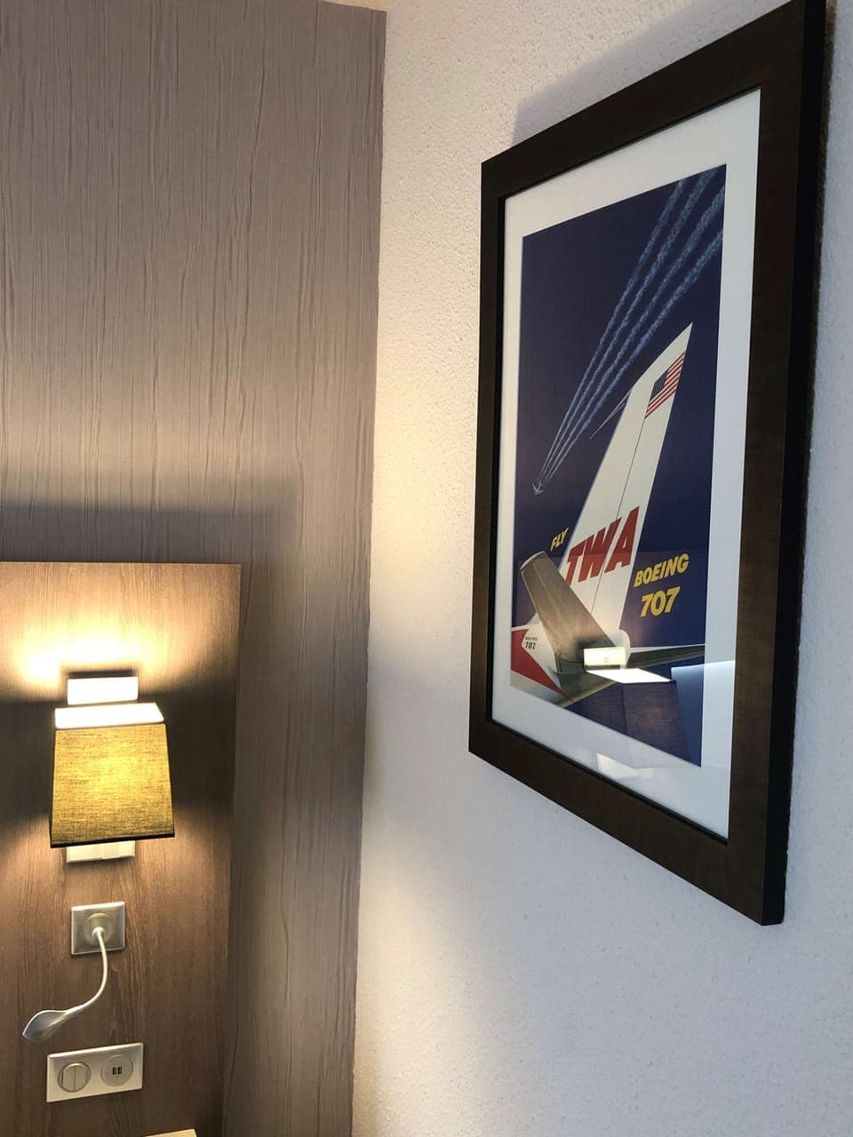 Standard Room, 2 Twin Beds, Non Smoking | Room amenity