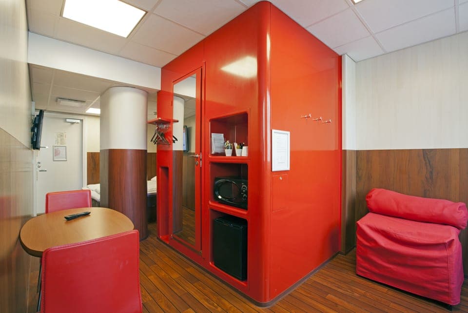 Family Room | Desk, blackout drapes, soundproofing, free WiFi