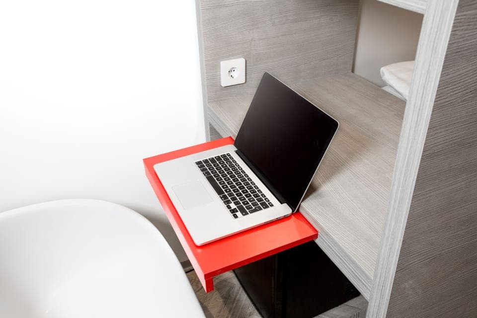 Single Room, 1 Twin Bed | Blackout drapes, soundproofing, free WiFi, bed sheets