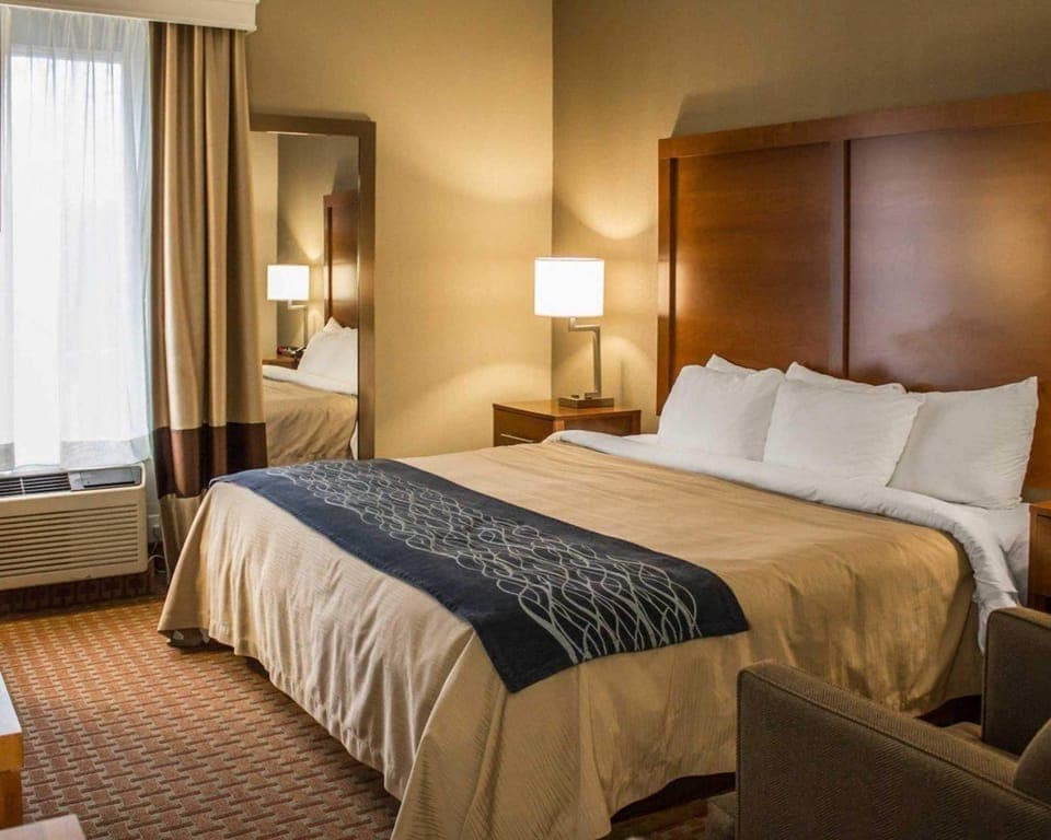 Blackout drapes, iron/ironing board, free cribs/infant beds, free WiFi