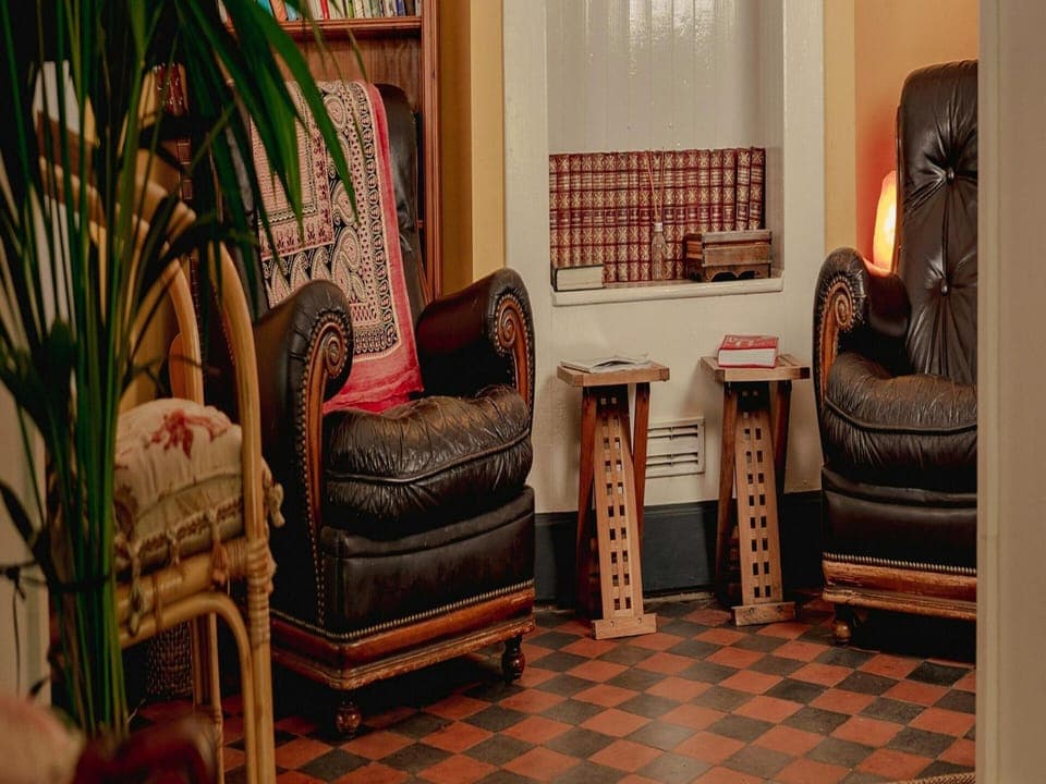 House | Living room | TV