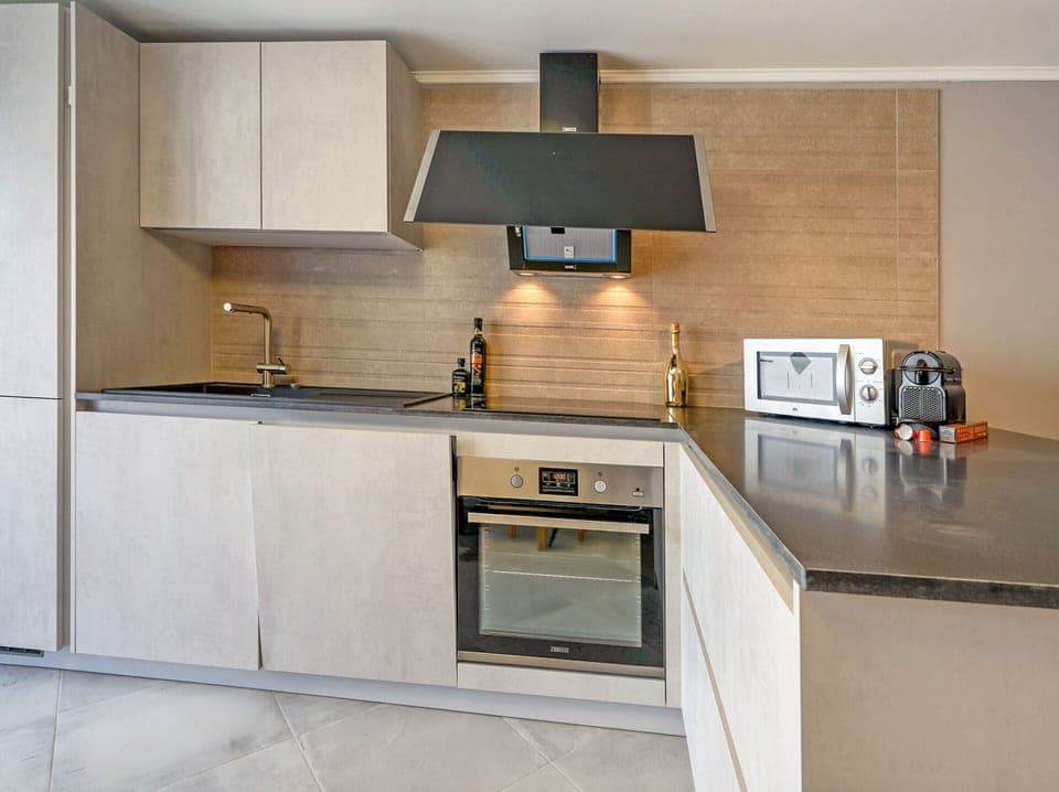 Cottage | Private kitchen | Toaster