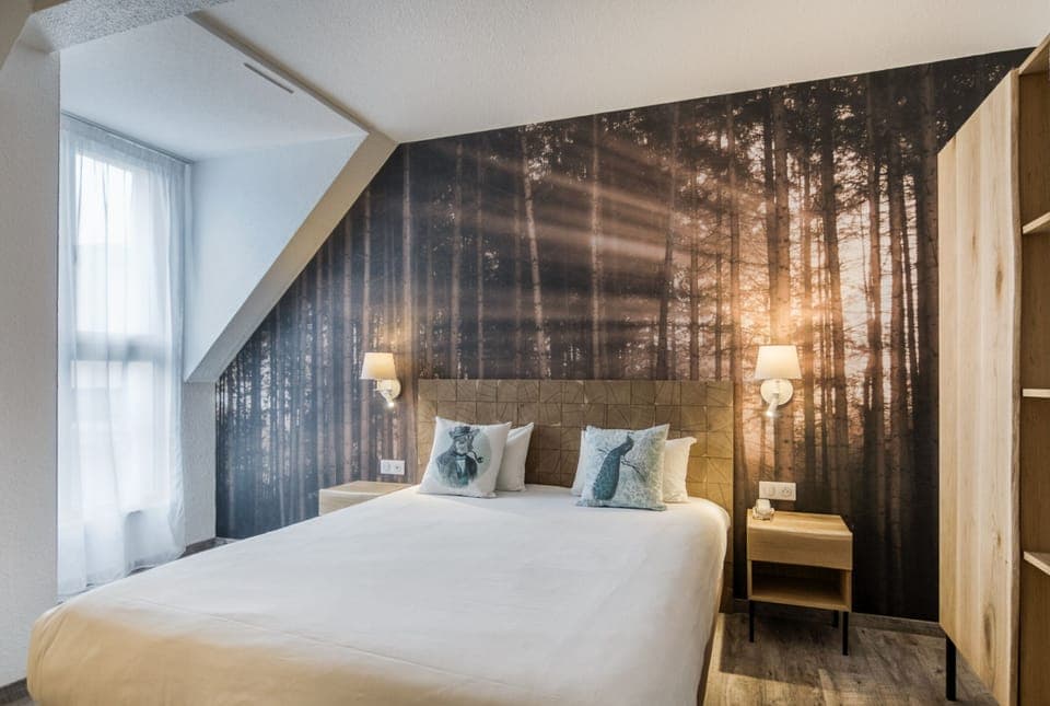 Classic Double Room | Hypo-allergenic bedding, memory foam beds, in-room safe