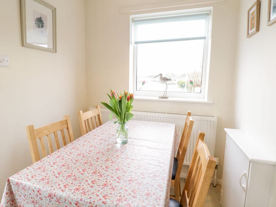 Cottage | Private kitchen | Fridge, electric kettle, cookware/dishes/utensils