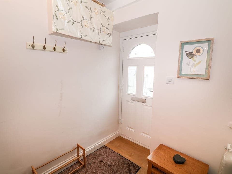 Cottage | 2 bedrooms, individually decorated, individually furnished, free WiFi