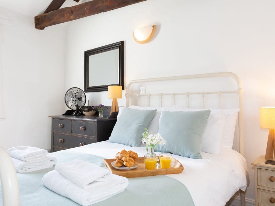 Cottage | 3 bedrooms, individually decorated, individually furnished, free WiFi