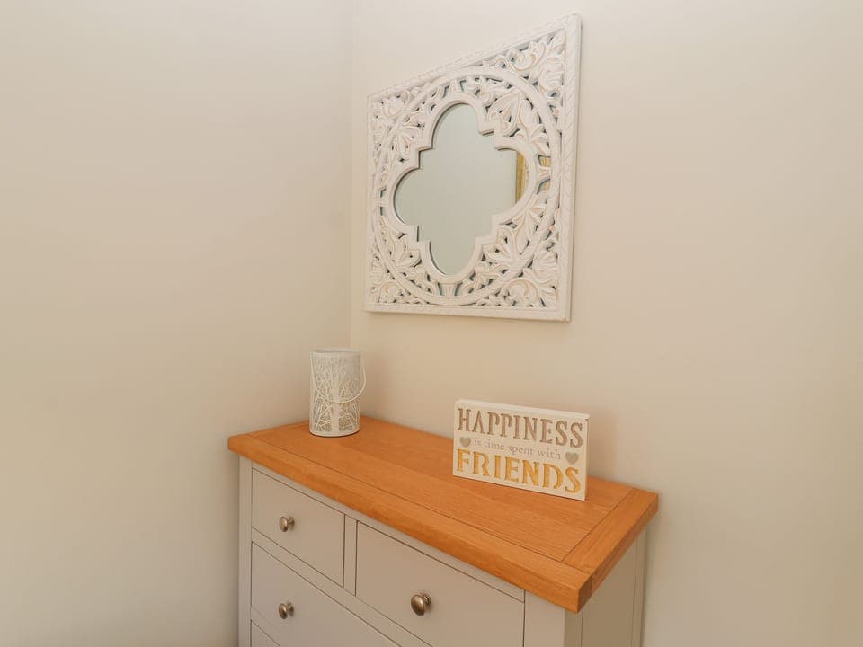 Cottage | 2 bedrooms, individually decorated, individually furnished, free WiFi