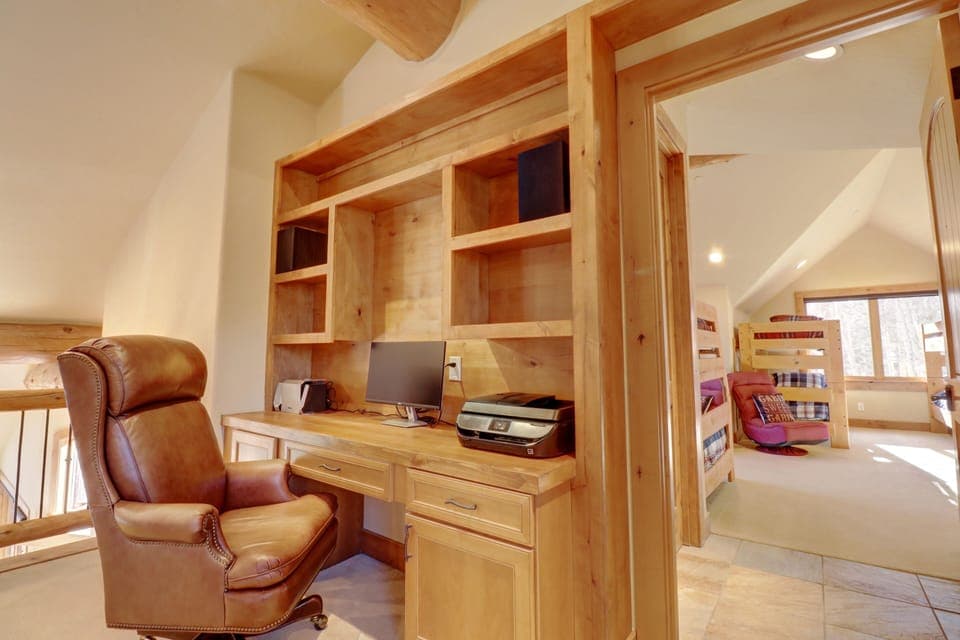 House, 5 Bedrooms | Interior