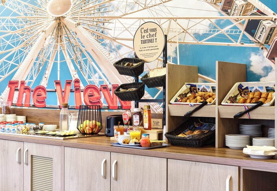 Daily buffet breakfast for a fee