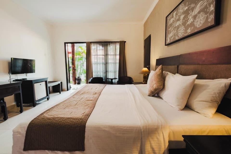 Super Deluxe Room | In-room safe, desk, free WiFi, bed sheets