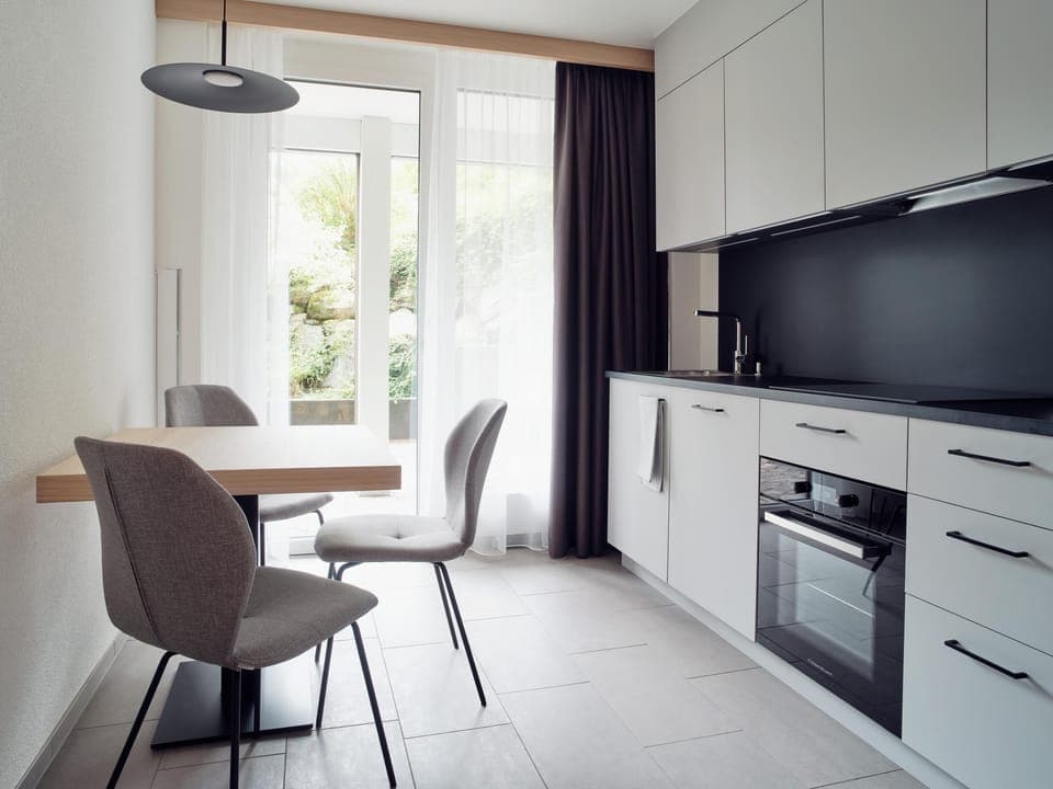 In-room safe, desk, free WiFi